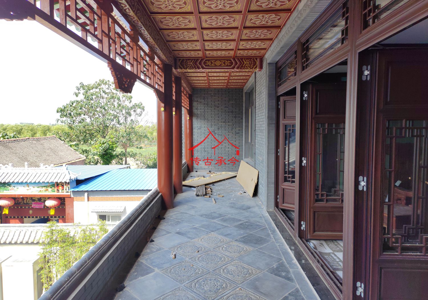 中式宅院雕花回廊裝修傳統(tǒng)木構回廊設計