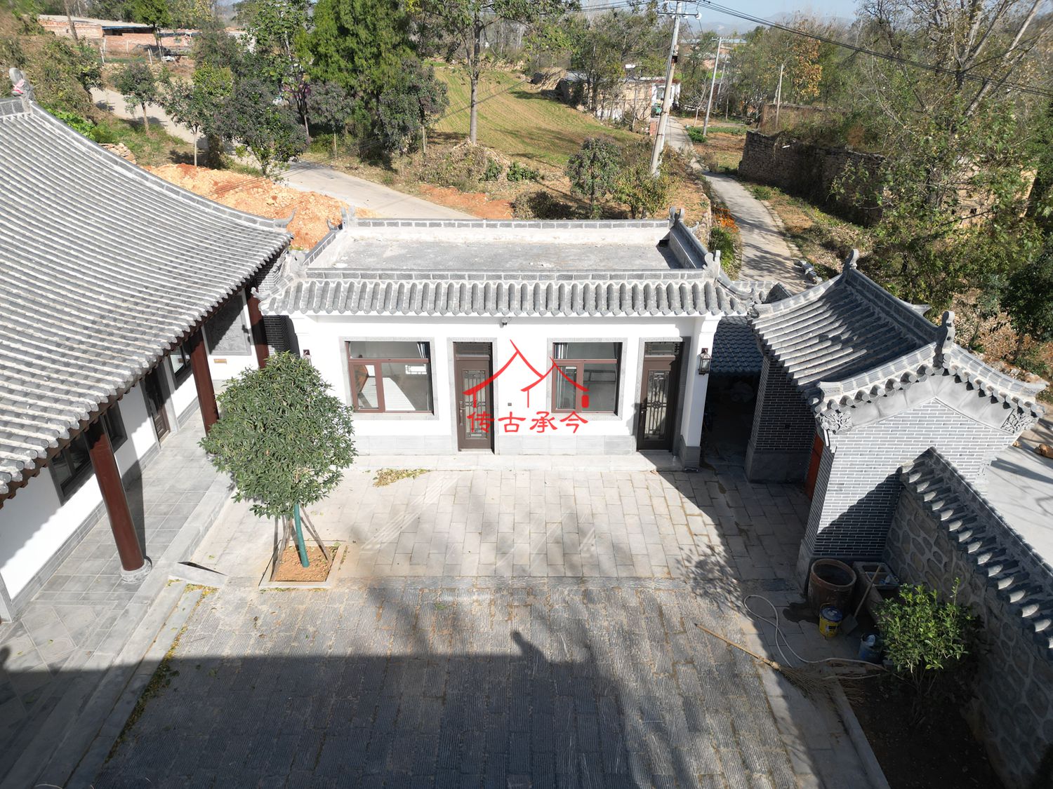 外裝后的東廂房及庭院